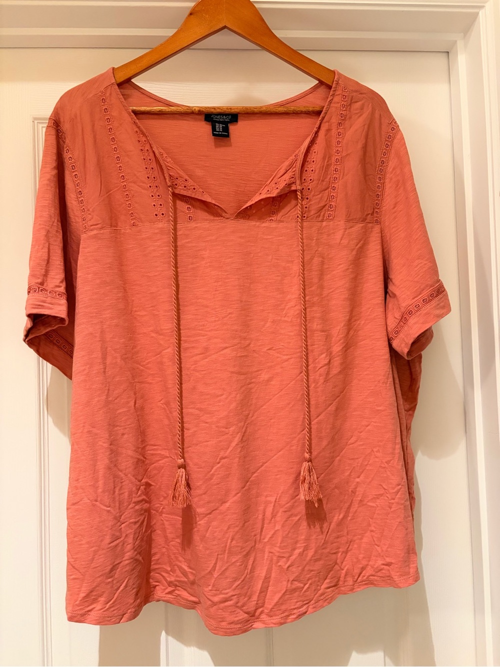 Jones New York Coral Eyelet Tie-Front Peasant Tunic